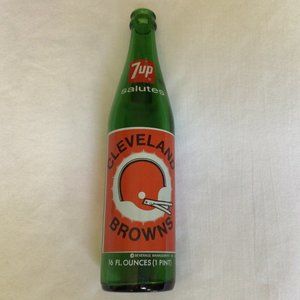 7-Up Commemorative Cleveland Browns bottle 1974